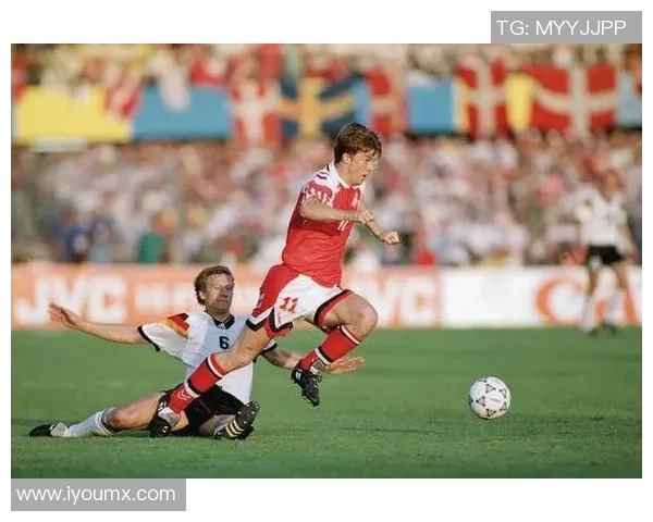 丹麦足球历史上的传奇明星球员与他们的辉煌成就回顾